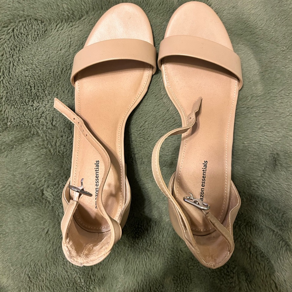 Amazon Essentials Beige Size 11 2-Inch Strap Heels – Elegant & Comfortable